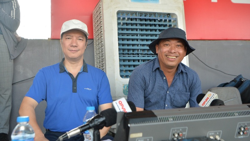 Rosenior tran an nguoi ham mo ve tinh trang cua Reece James