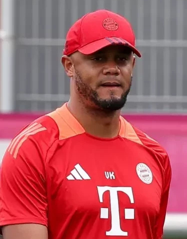 Bayern vắng Kompany đêm Paris 28/4: Ai cầm bảng băng ghế Parc des Princes?